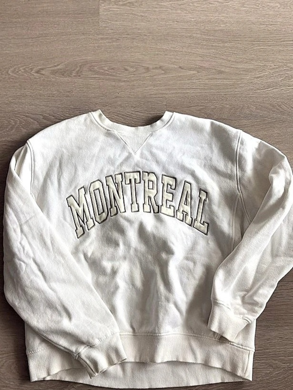 Dynamite Montreal Graphic Sweatshirt in White Size Medium